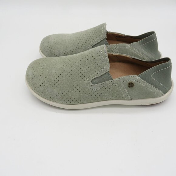 Spenco Women's Sage Green Slip-On Shoes Perforated Upper White Sole 6.5 NEW - Picture 3 of 7